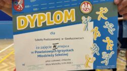 SP Gawłuszowice trzecią szkołą w finale powiatowym w piłce siatkowej chłopców