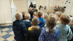 Z wizytą w banku i u fryzjera